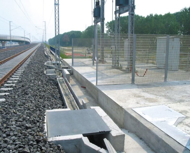 Kerítésrendszerek GFK elemekből a MEISER Ferroste Kft. kínálatában