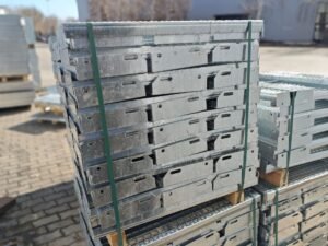 Lépcsőfok 30x2/33x33 800x240 mm